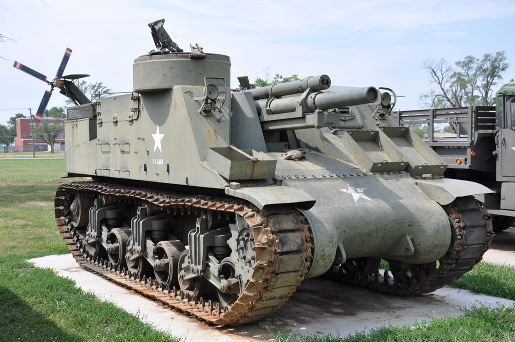 M7 Priest 105 Mm Howitzer Motor Carriage Self Propelled Gun AFV 